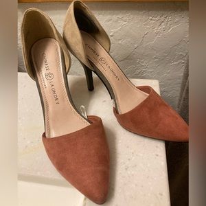 Chinese Laundry Stella D’orsay cutout pumps. Softest suede w/ power definition!!